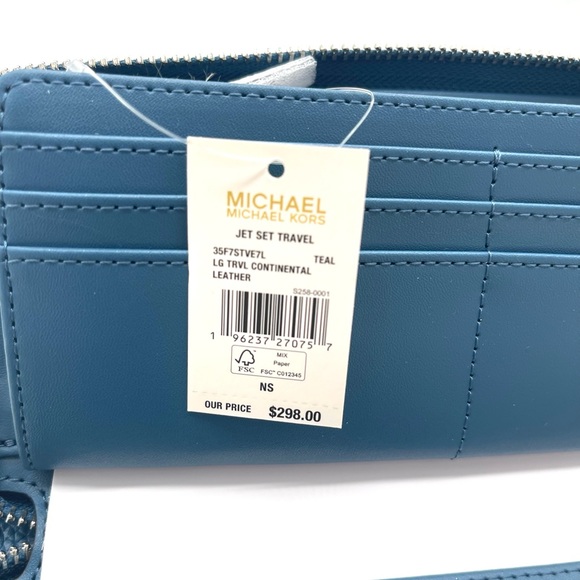 Michael Kors Large Continental Wallet Wristlet - Picture 7 of 7